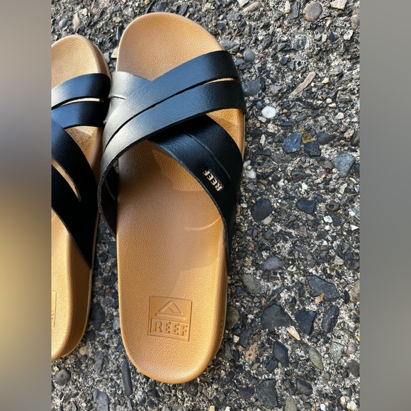 REEF Womens Cushion Spring Bloom Slip On Sandal - Picture 2 of 4